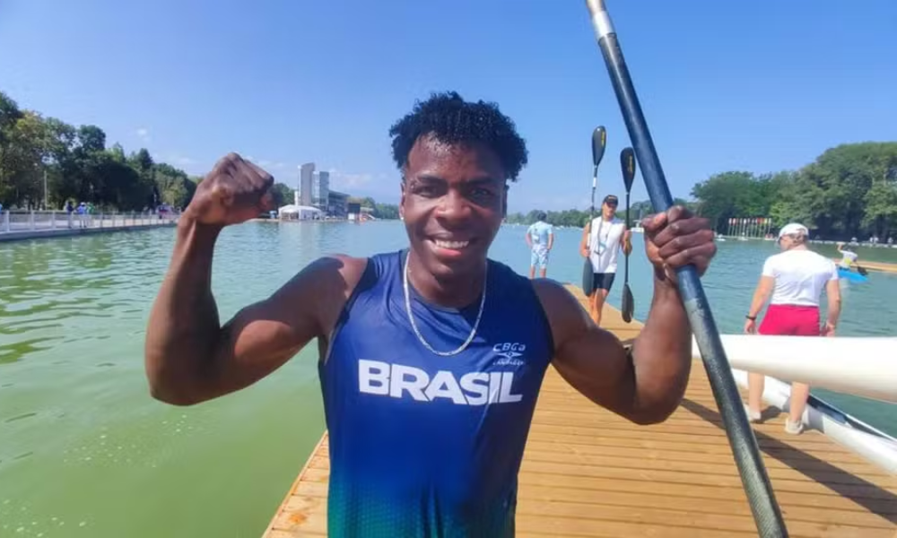 Mateus Nunes no Mundial júnior de canoagem velocidade