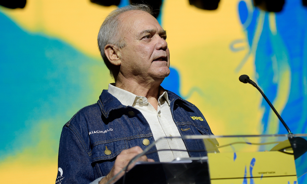 Paulo Wanderley falando com o uniforme do COB em Paris-2024 eleição COB