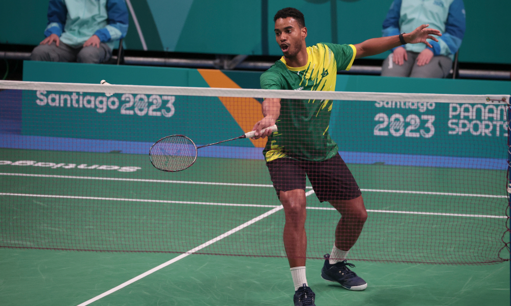 Ygor Coelho em ação no torneio de badminton dos Jogos Olímpicos de Paris-2024, individual masculino