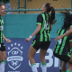 Jogadoras do América-MG comemoram gol de empate contra o São Paulo no Brasileirão Feminino