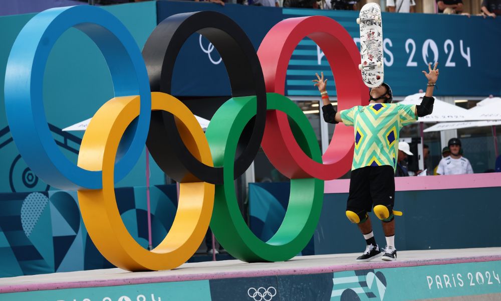 Augusto Akio conquista a medalha de bronze do skate park masculino nos jogos Olímpicos de Paris-2024 CBSk COB confederação de skate