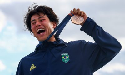 Augusto Akio conquista a medalha de bronze no skate park masculino nos Jogos Olímpicos de Paris-2024