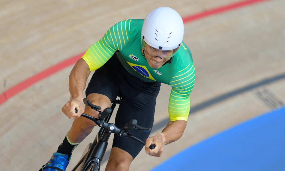 Carlos Alberto Soares, o Carlão, que participou do Mundial de ciclismo e paraciclismo estrada, em ação nos Jogos Paralímpicos de Paris-2024