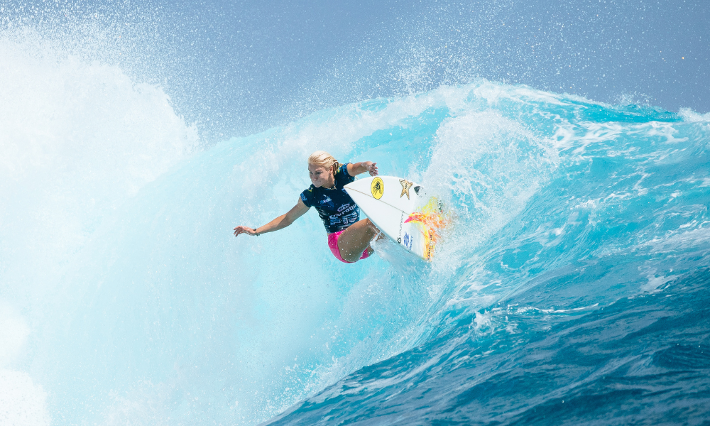 Tatiana Weston-Webb na disputa da etapa de Fiji do Circuito Mundial (Aaron Hughes/World Surf League)