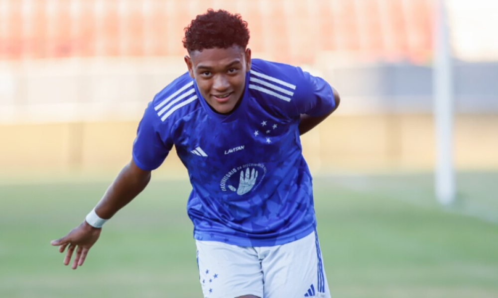 Kaique Kenji, destaque do Cruzeiro no Brasileiro Sub-20 (Doug Patrício e Gustavo Rabelo/BH Foto)