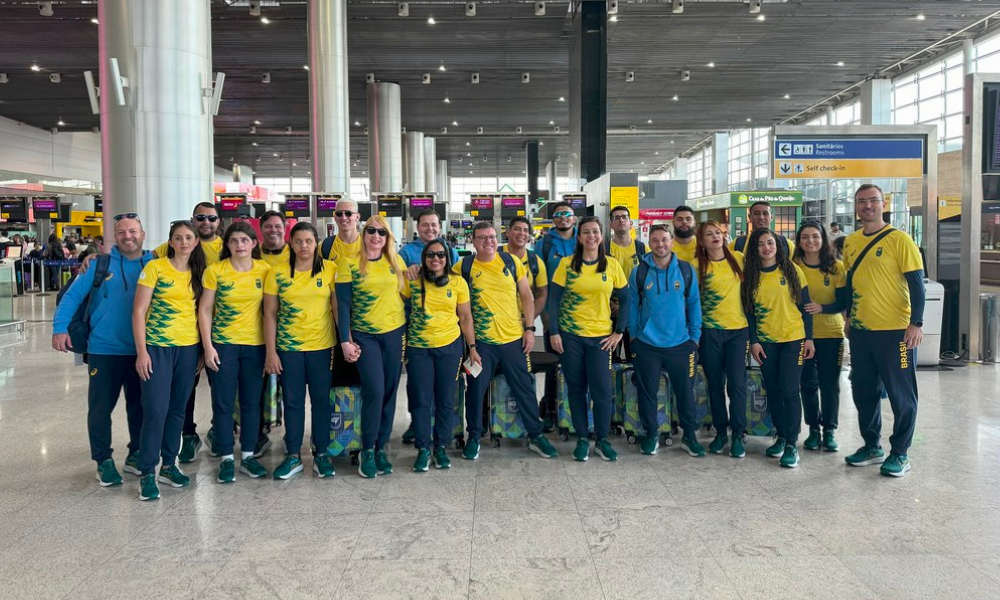 seleção brasileira de goalball no embarque para a paralimpíada de paris-2024