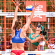 Julhia e Marcela contra americanas no Mundial sub-19 de vôlei de praia