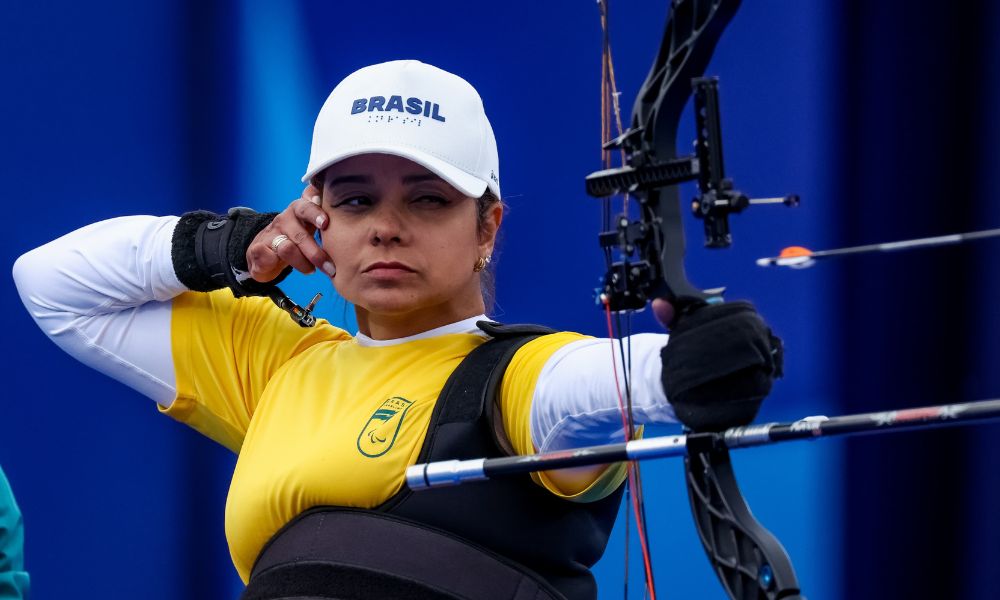 Juliana Cristina da Silva no tiro com arco dos Jogos Paralímpicos de Paris-2024