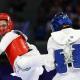 Nathan Torquato em ação no taekwondo dos Jogos Paralímpicos de Paris-2024 ; cortado por lesão