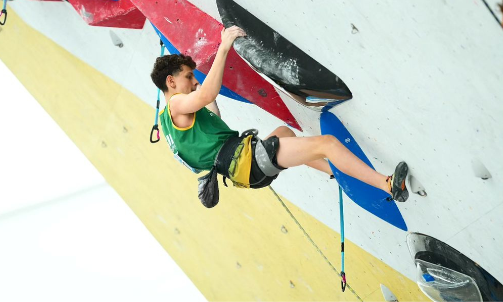 Raul de Morais, no Mundial Juvenil de escalada