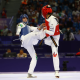 Silvana Fernandes aplica golpe em nepalesa no taekwondo dos Jogos Paralímpicos de Paris-2024