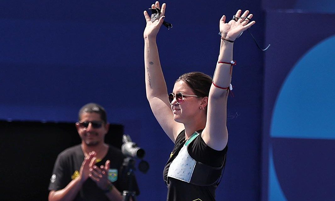 Ana Luiza Caetano tiro com arco paris olimíada de paris 9º lugar nono lugar oitavas de final