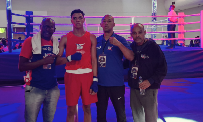 Gabriel Santos e técnicos da equipe da Bahia posam para foto no Brasileiro Juvenil e Cadete