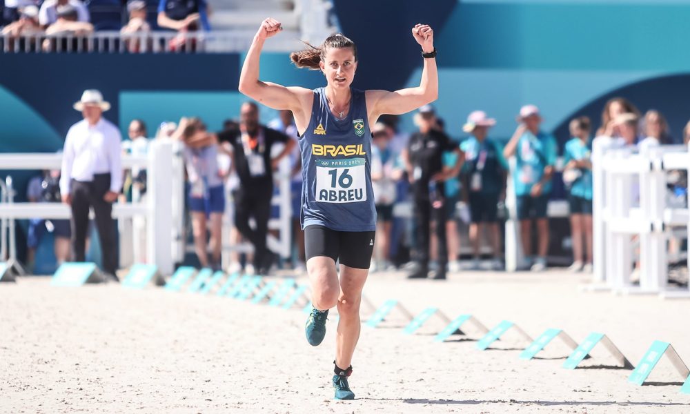 Isabela Abreu pentatlo moderno Paris laser run tiro torcida