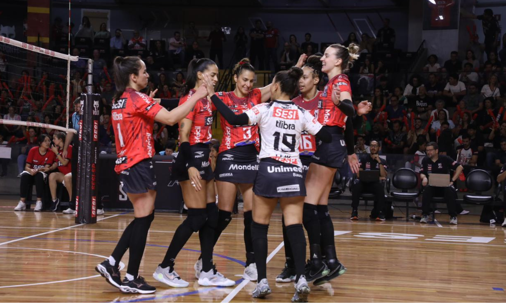 Sesi Bauru venceu São Caetano no Paulista de vôlei feminino