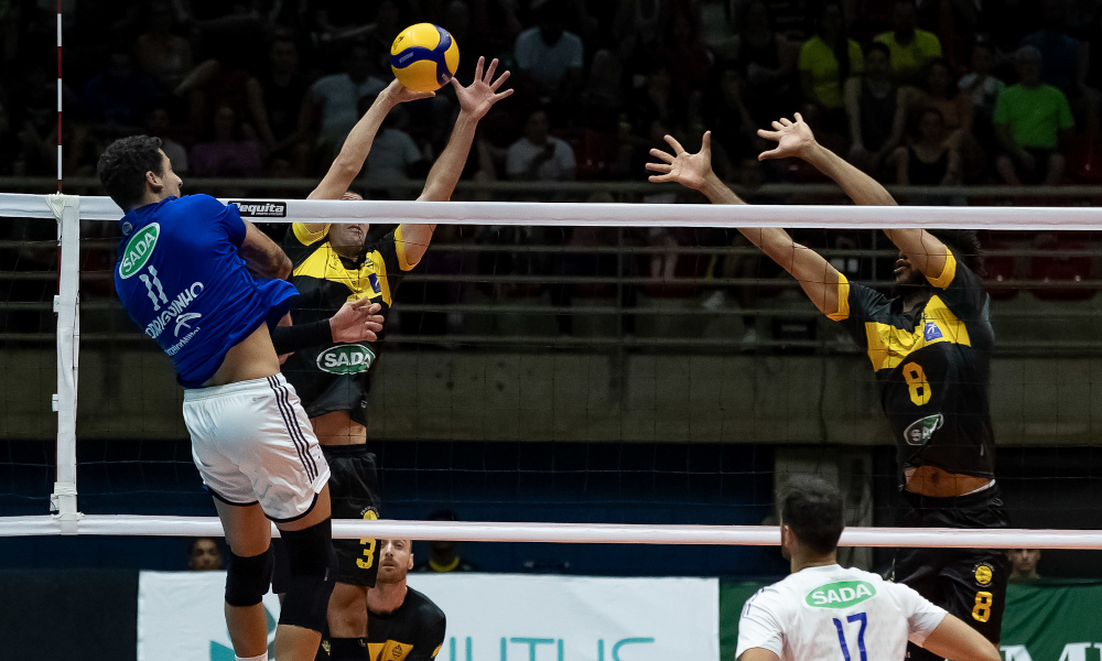 Rodriguinho Sada Cruzeiro Praia Clube Uberlândia