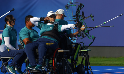 Juliana Silva e Eugênio Franco em ação no tiro com arco da Paralimpíada de Paris-2024