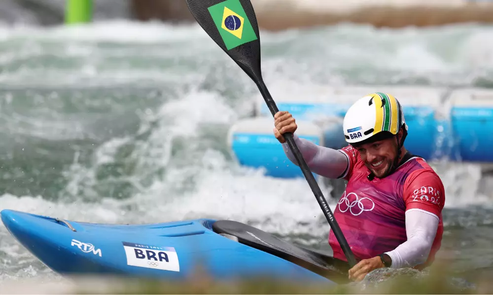 Pepê Gonçalves ficou em segundo lugar no circuito da Copa do Mundo de canoagem slalom no caiaque cross