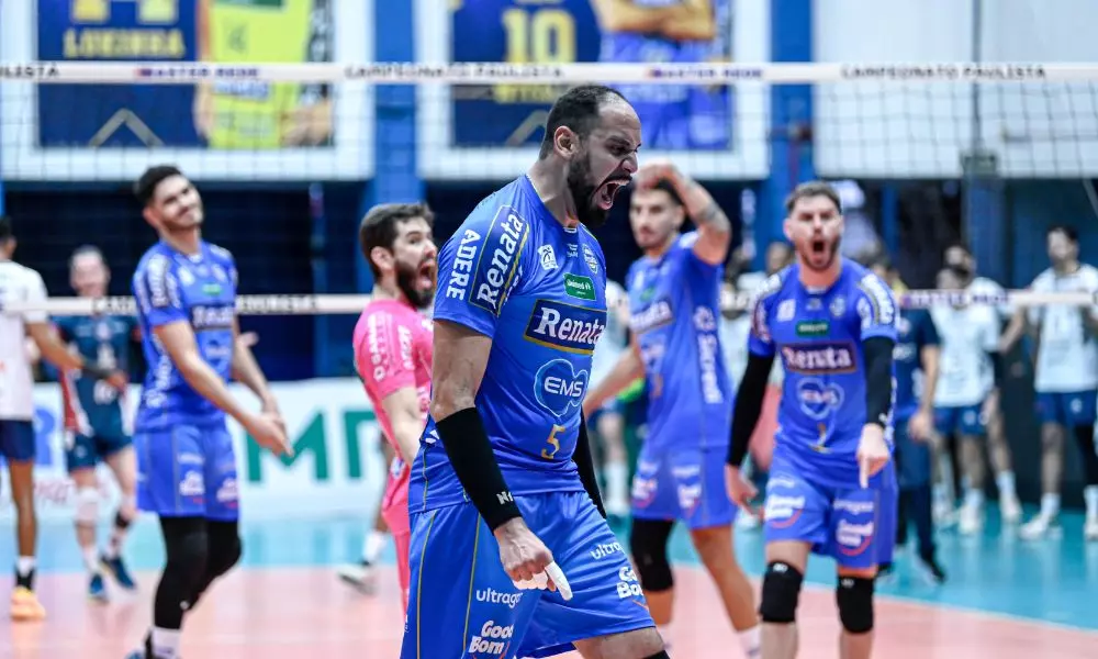 Jogador do Vôlei Renata durante a final do Paulista contra o Suzano