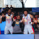 Jogadores do Paulistano celebrando o título do NBB Trio (Foto: Yuri Reuters)