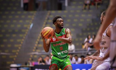 Duane Johnson durante partida entre União Corinthians e Caxias do Sul pelo NBB