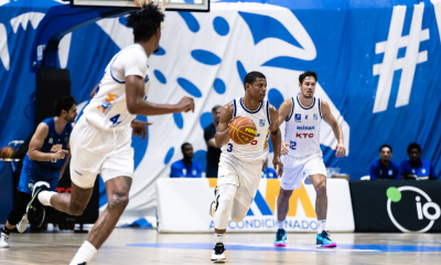 Scott Machado, do Minas, ao lado de companheiros em duelo contra o Brasília no NBB