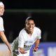 Jogadoras do Santos comemoram gol na Libertadores Feminina; elas vão enfrentar o Colo-Colo ao vivo