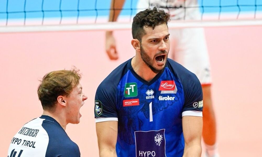 Pedro Frances comemora em jogo do Hypo Tirol na Champions League de vôlei masculino, arthur nath