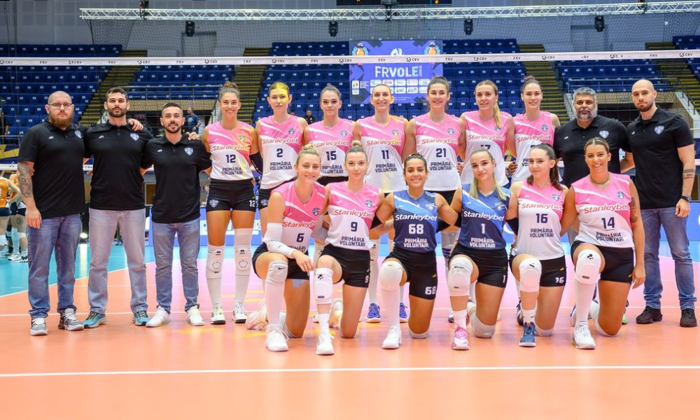 Voluntari, time de Dani Terra, na Champions League de vôlei feminino