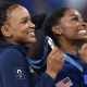 rebiles - Rebeca Andrade e Simone Biles nos Jogos Olímpicos de Paris - Netflix tá filmando