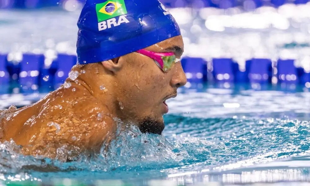 Samuka durante prova do Brasileiro de natação Sub-20