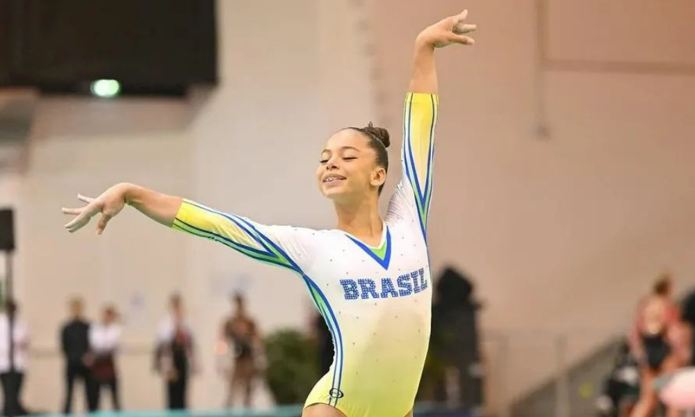 Isabel Aguilar, do brasil, no Sul-Americano juvenil de ginástica artística