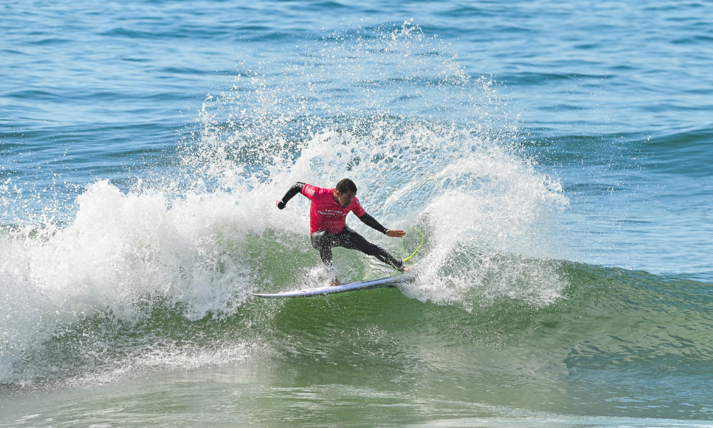 Douglas Silva na etapa do São Conrado do Dream Tour de Surfe