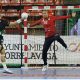 Na imagem, goleiro Leonardo Ferrugem defendendo o gol do Torrelavega.