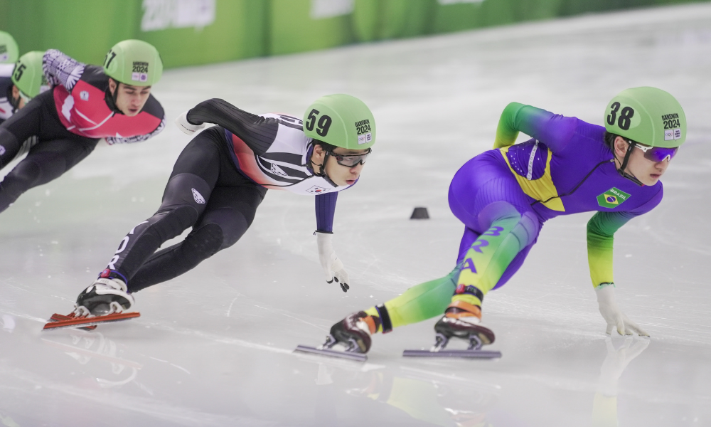 Lucas Koo na etapa de Bormio da Copa do Mundo Júnior de short track