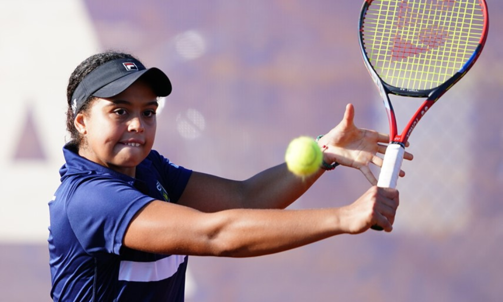 Nauhany Silva em jogo do Brasil na Billie Jean King Cup Junior