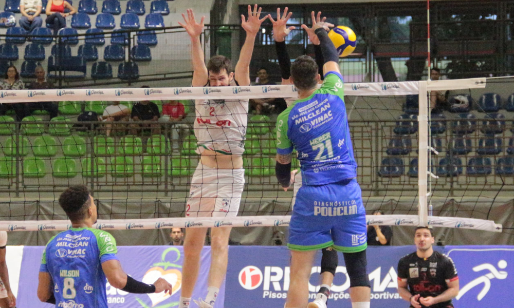 Blumenau Superliga Apan Roll-On