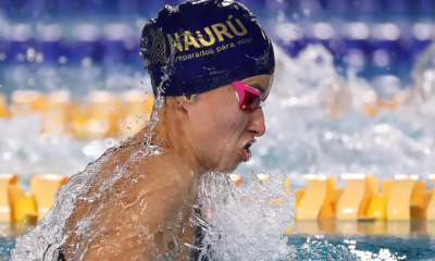 A atleta Débora Carneiro compete pela AAF Naurú no Brasileiro de natação paralímpico em São Paulo