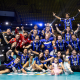 Equipe do Pinheiros celebrando o título da Liga Nacional de handebol (Bruno Ruas/CBHb)