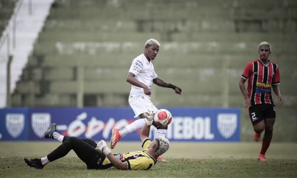 Jogador do Operário, pela Copinha