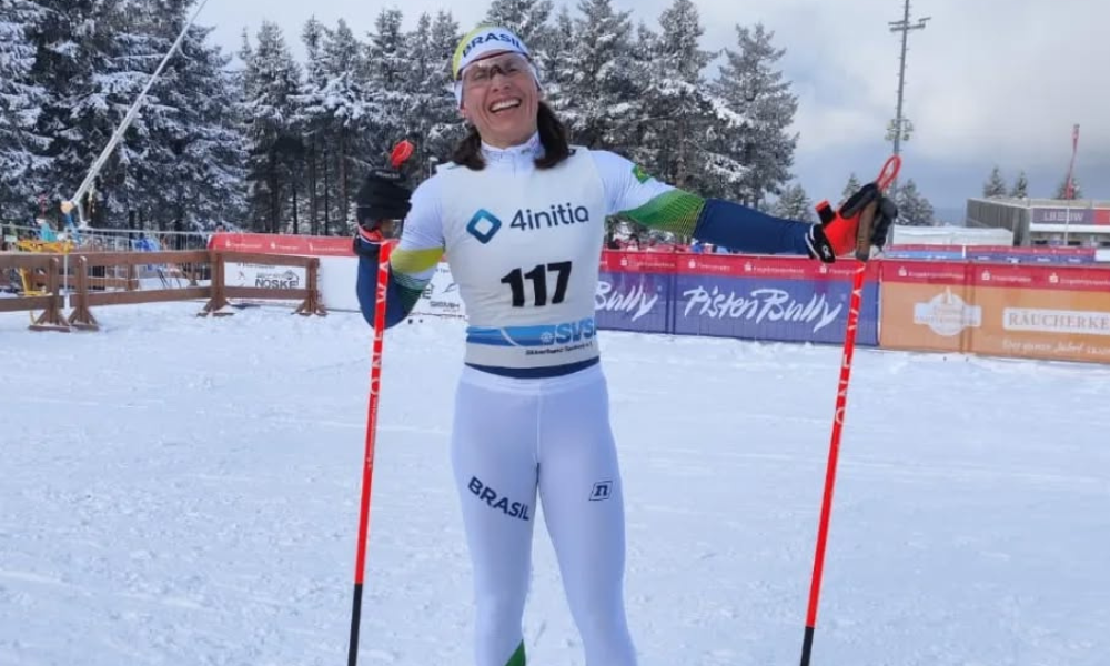 Bruna Moura em competição de esqui cross-country na Alemanha