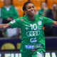 Bruna de Paula em jogo do Gyori na Liga Húngara de handebol