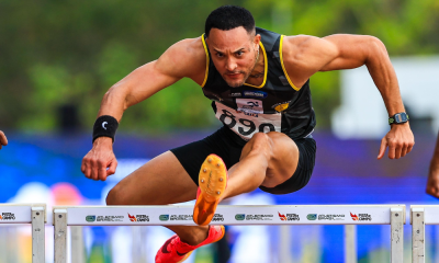 Eduardo de Deus salta uma barreira. Atleta vai em busca de vaga no Mundial Indoor