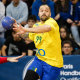 Rudolph faz arremesso no jogo entre Brasil e Portugal no Mundial de handebol masculino